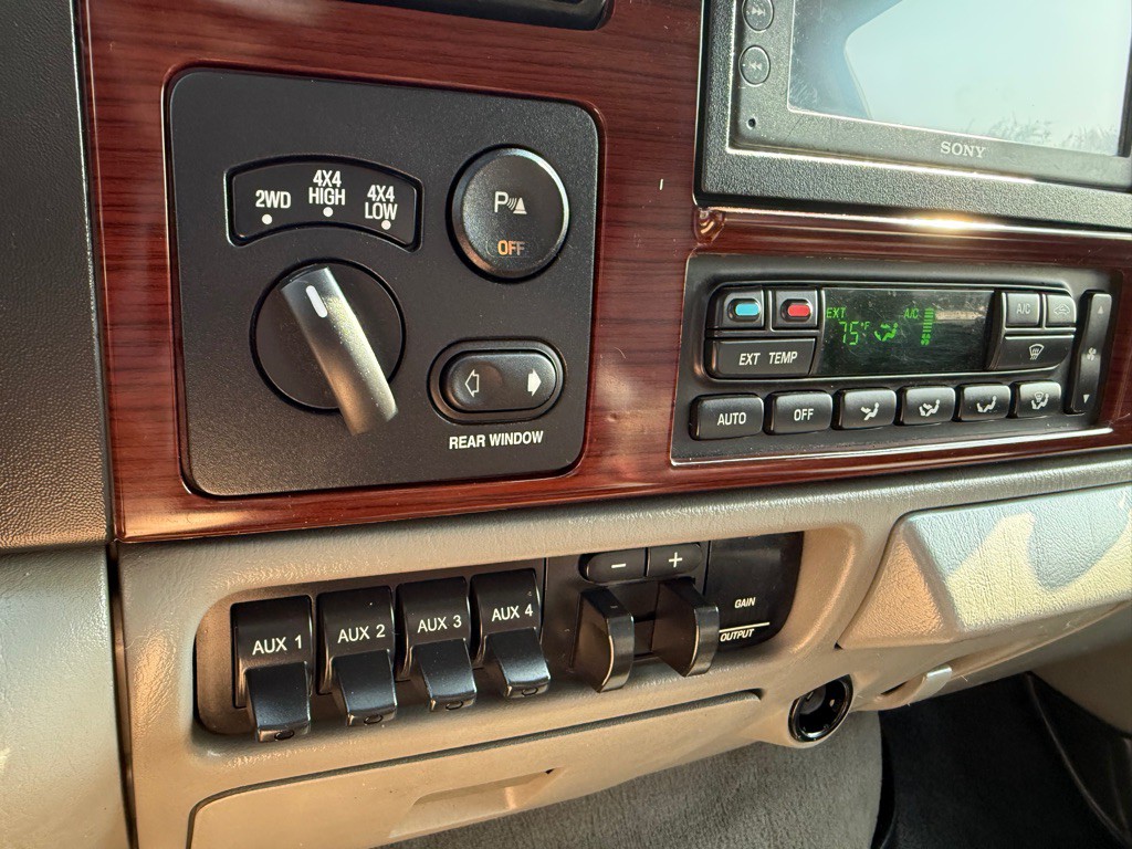 2005 Ford F-250 Image 29