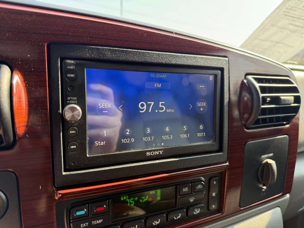 2005 Ford F-250 Image 30