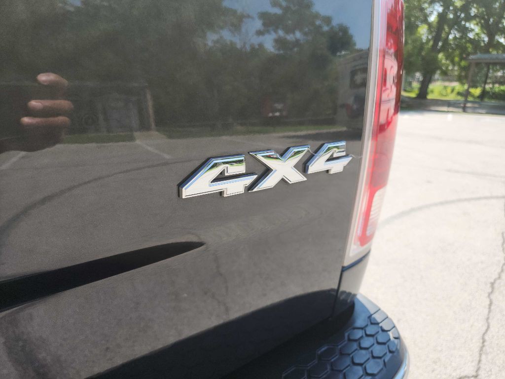 2016 RAM 2500 Image 8