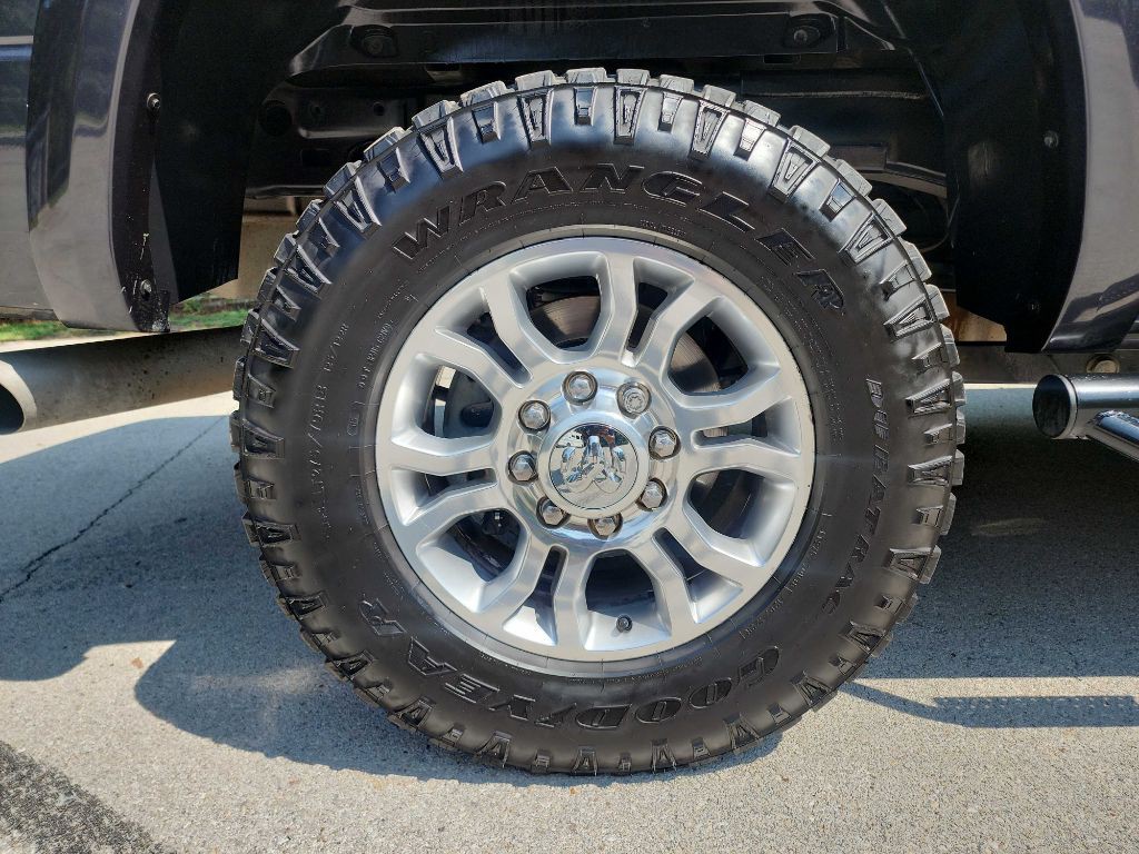 2016 RAM 2500 Image 14