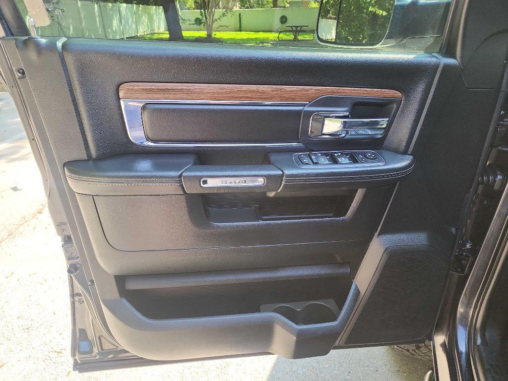 2016 RAM 2500 Image 17