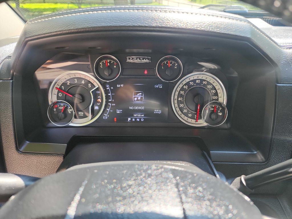 2016 RAM 2500 Image 26