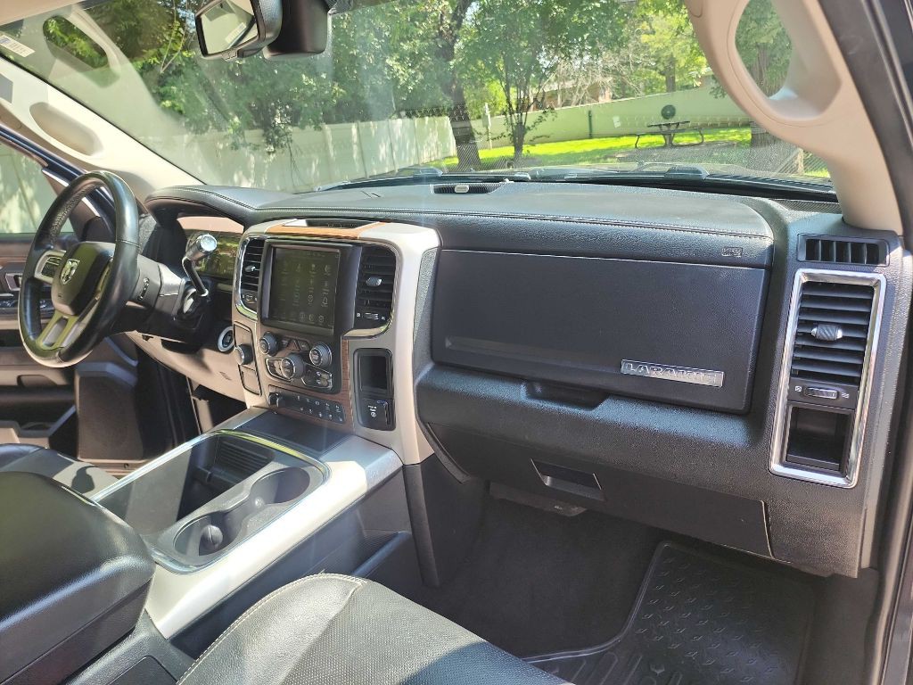 2016 RAM 2500 Image 44