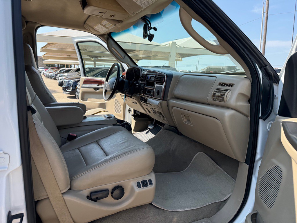 2007 Ford F-250 Image 16