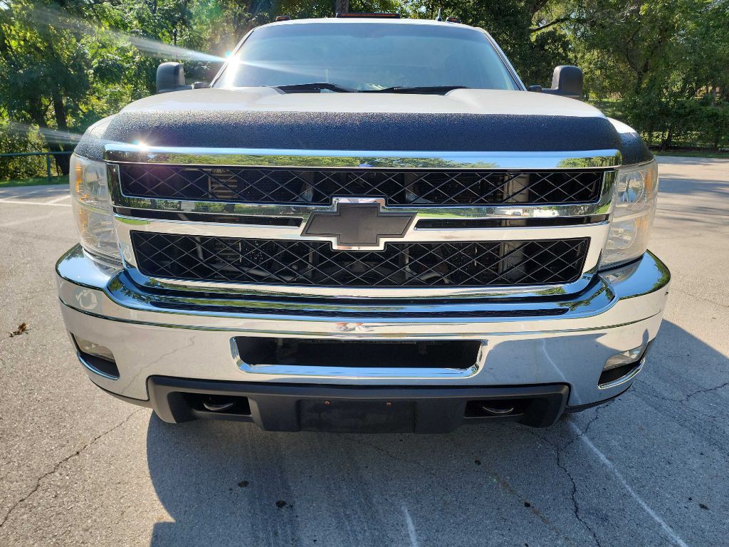 2014 Chevrolet Silverado 1500 Image 2