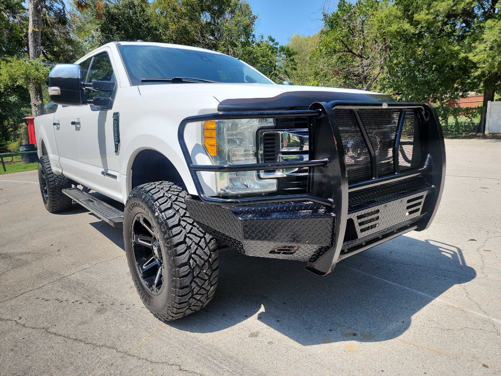 2017 Ford F-250 Image 1