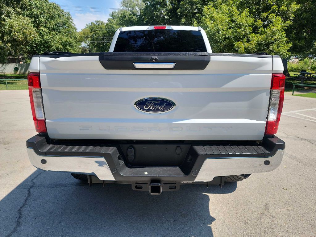 2017 Ford F-250 Image 6