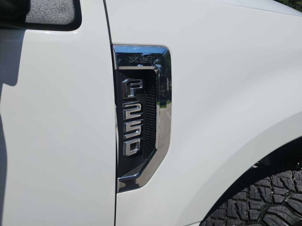 2017 Ford F-250 Image 15
