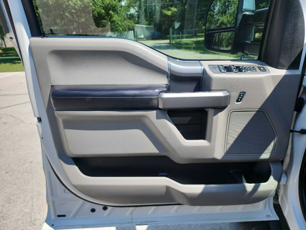 2017 Ford F-250 Image 16