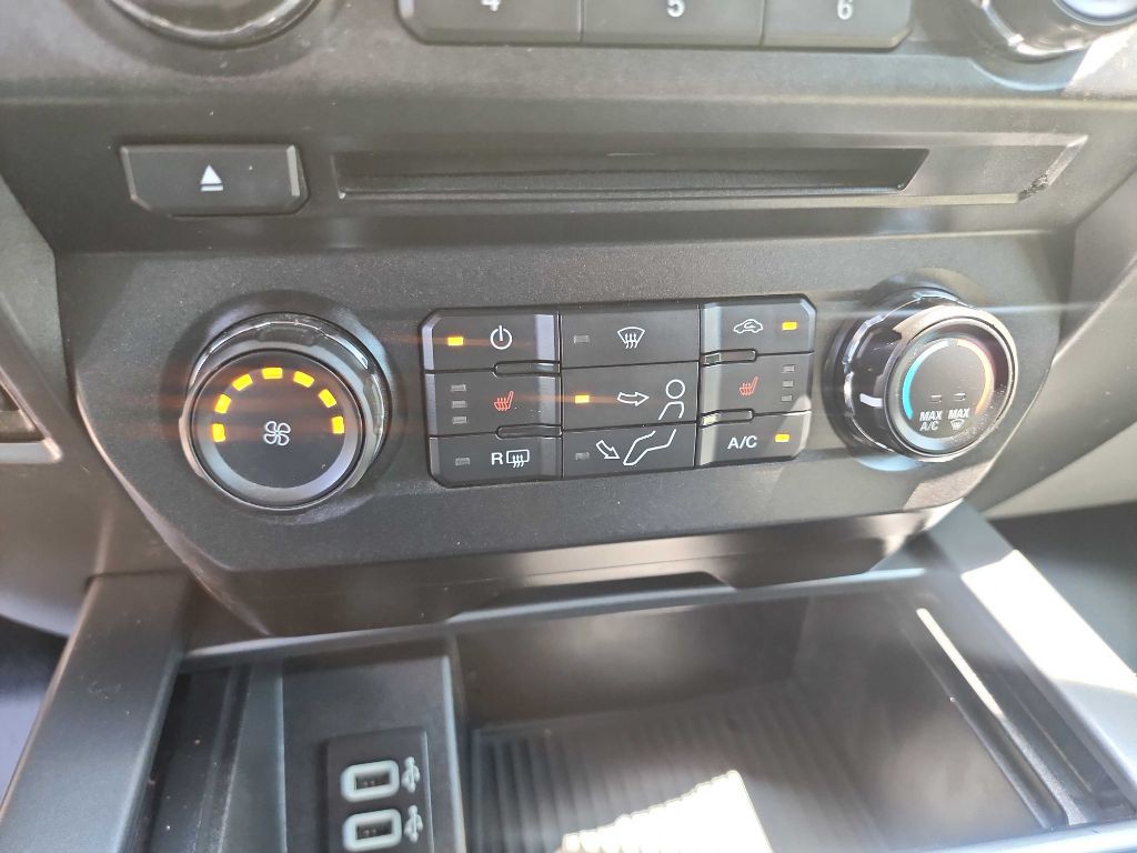 2017 Ford F-250 Image 30