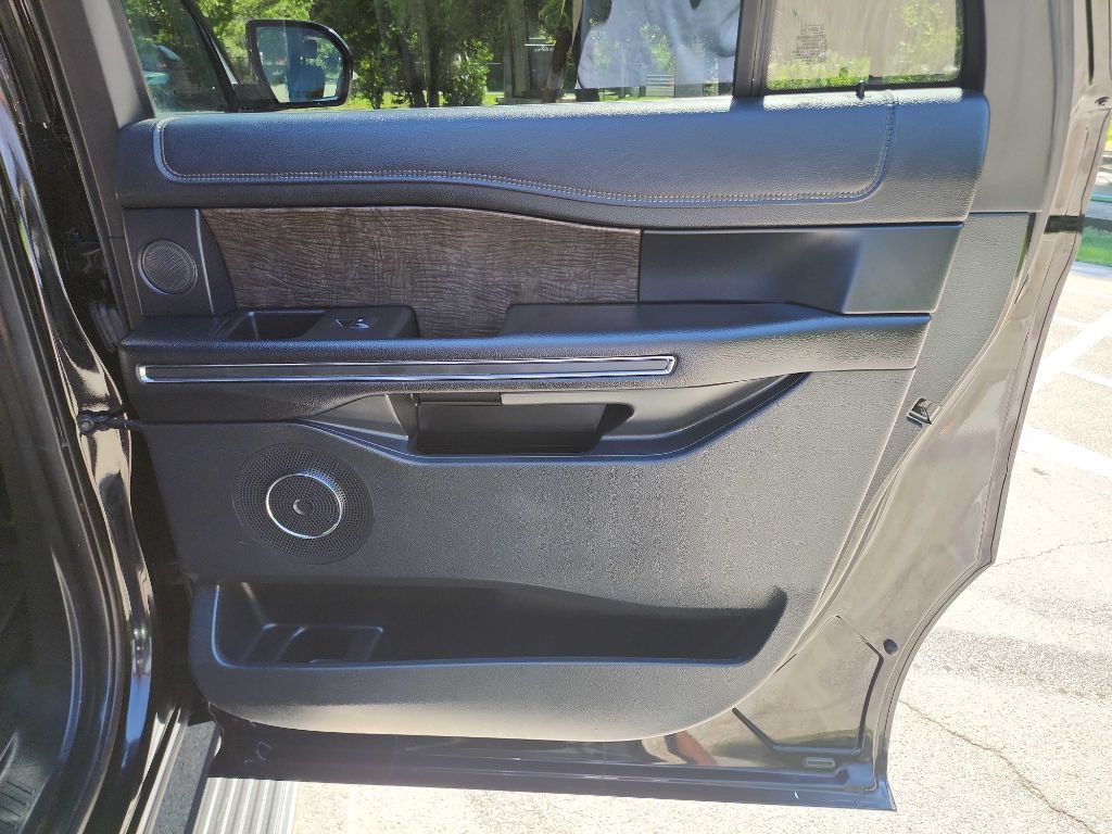 2020 Ford Expedition Image 42