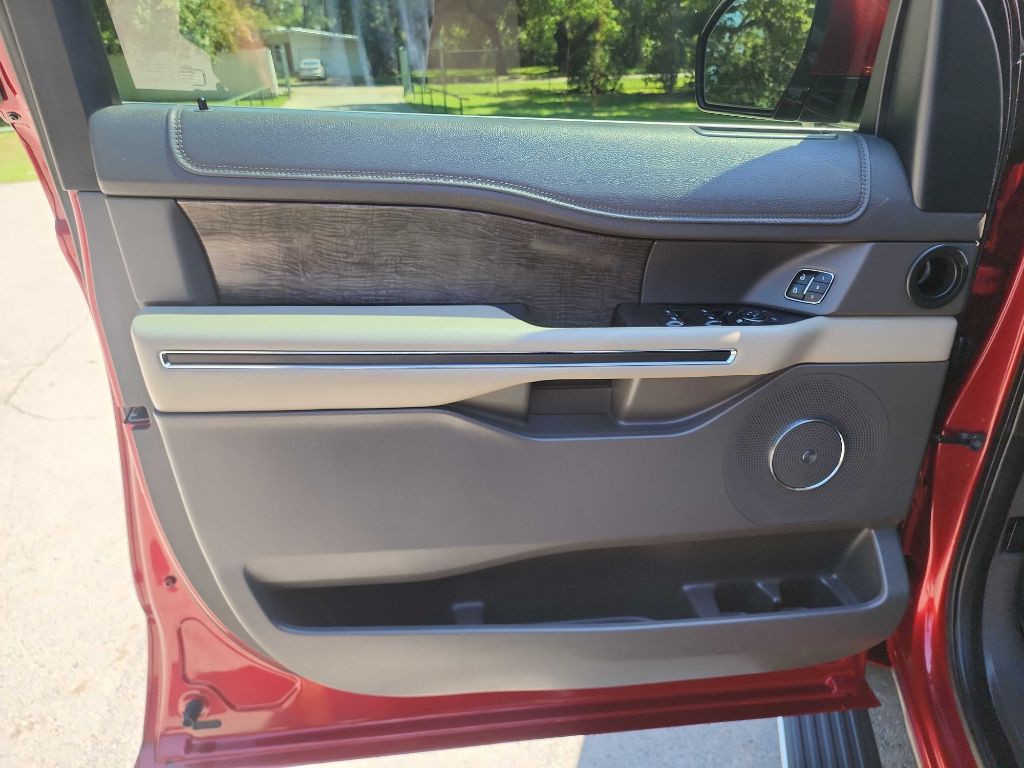 2019 Ford Expedition Image 14