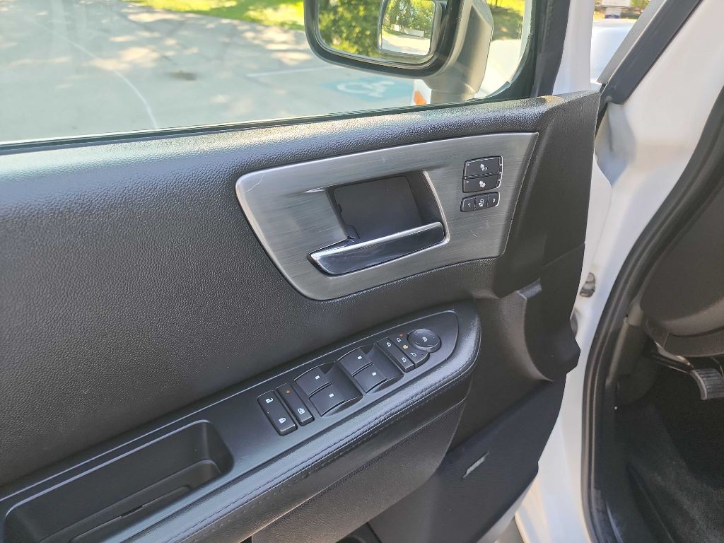 2008 HUMMER H2 Image 18