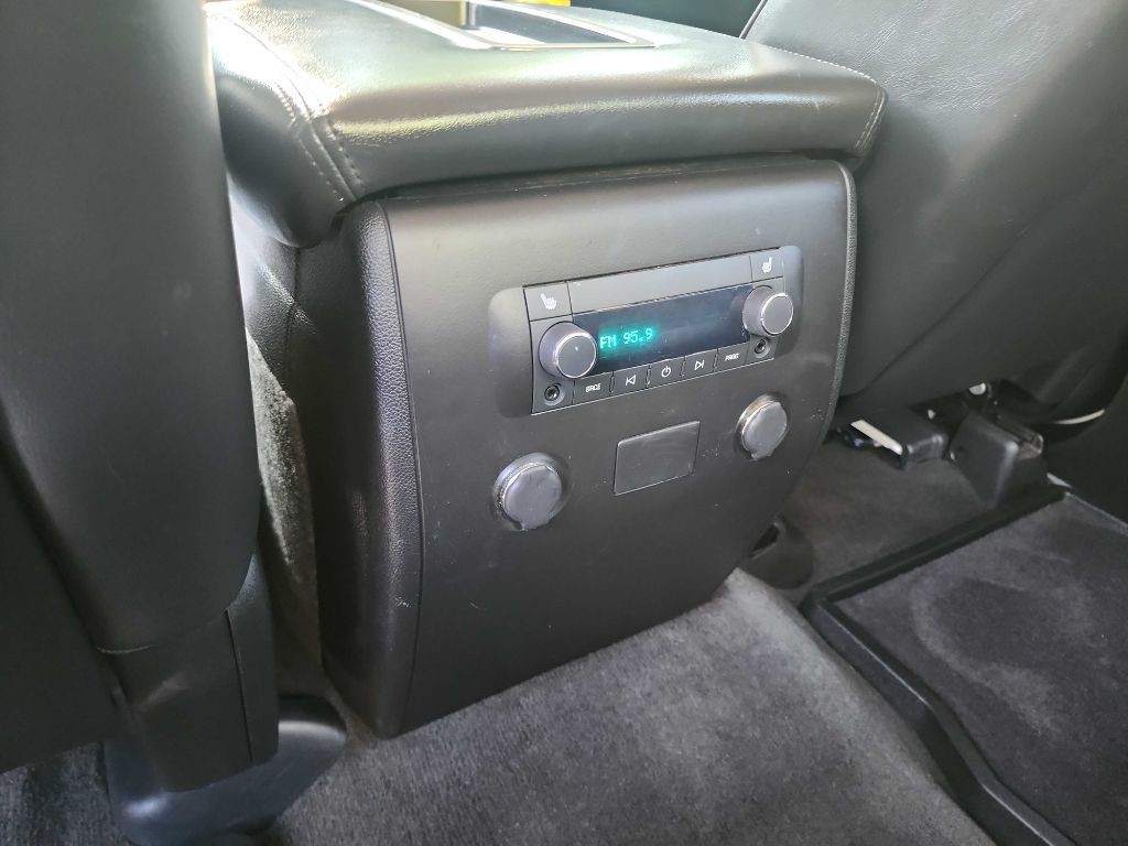 2008 HUMMER H2 Image 34