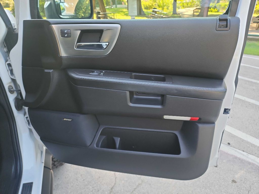 2008 HUMMER H2 Image 38