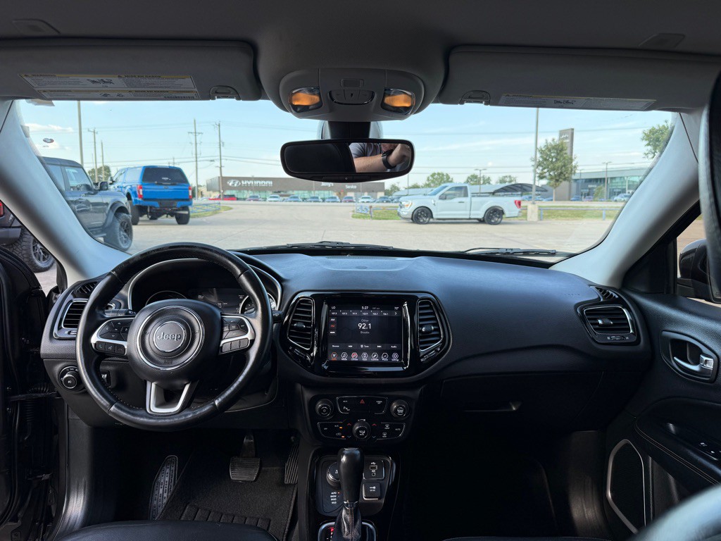 2018 Jeep Compass Image 20