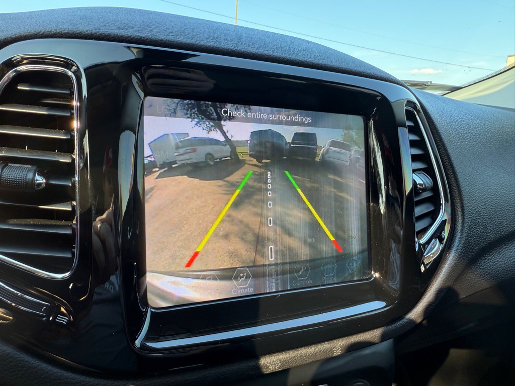 2018 Jeep Compass Image 32