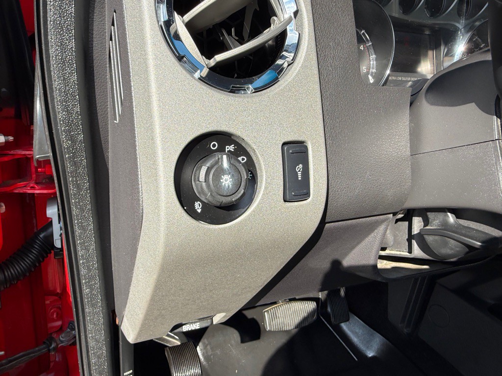 2015 Ford F-350 Image 22