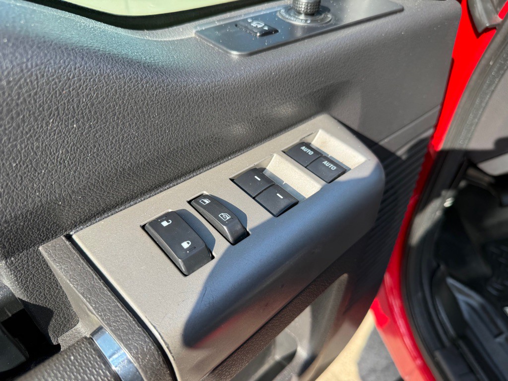 2015 Ford F-350 Image 23