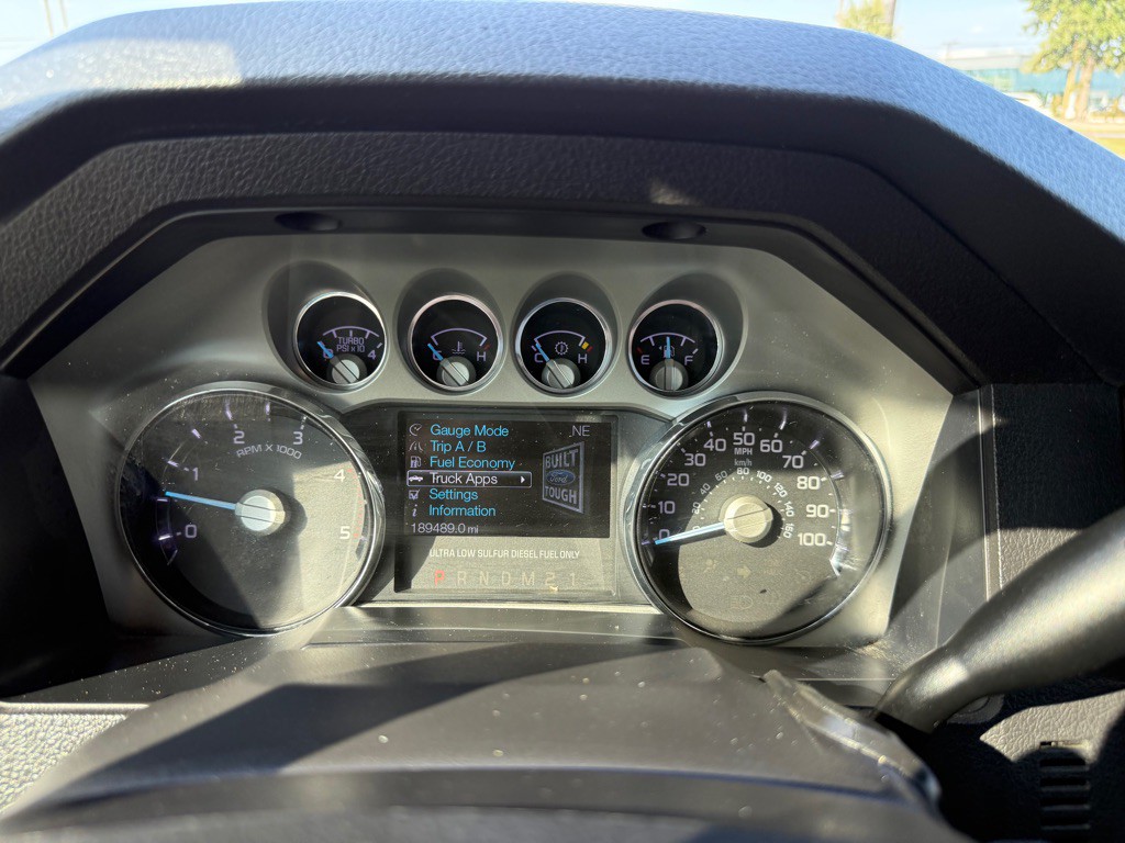 2015 Ford F-350 Image 31