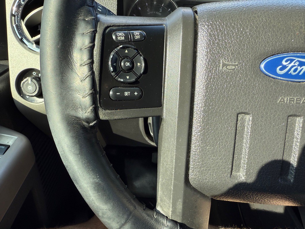 2015 Ford F-350 Image 32