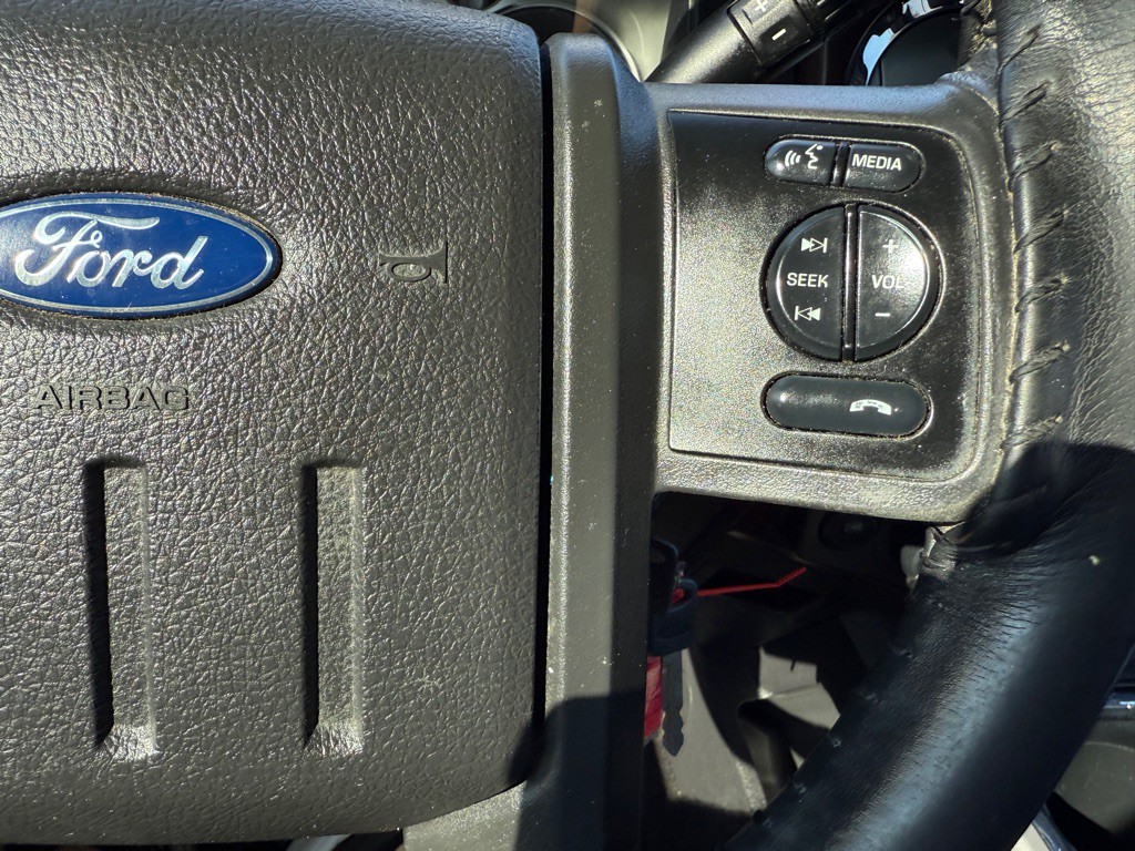 2015 Ford F-350 Image 33