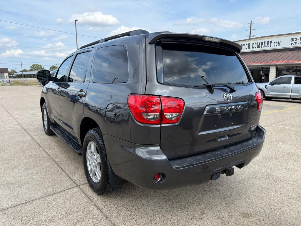 2012 Toyota Sequoia Image 5