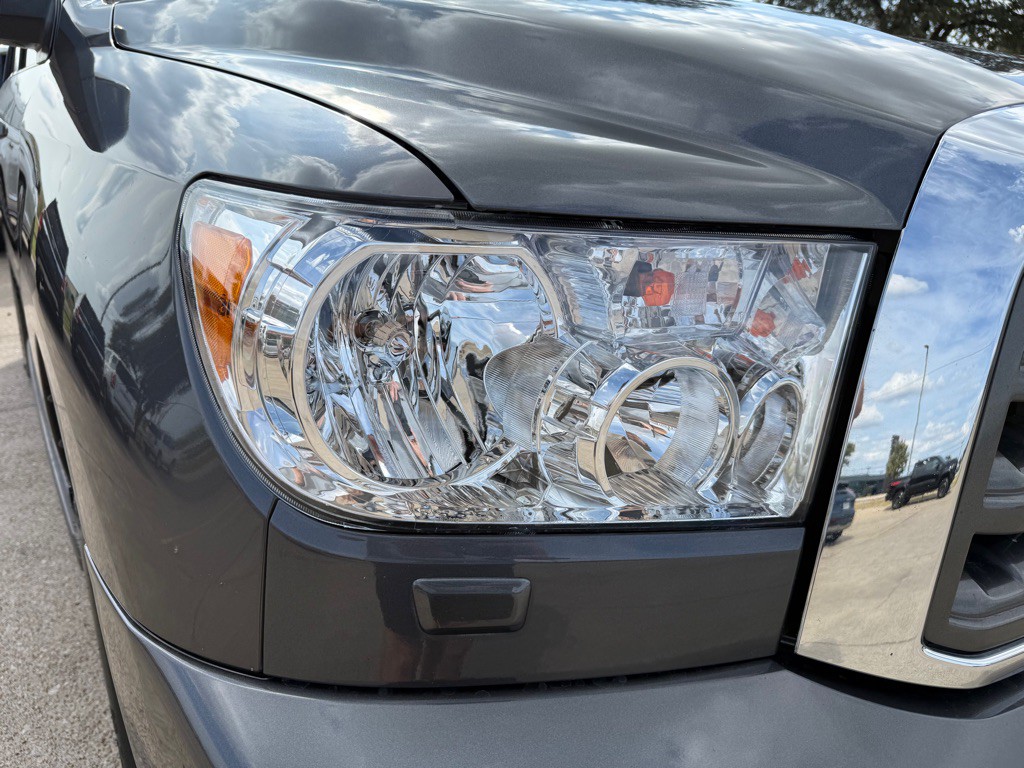 2012 Toyota Sequoia Image 12