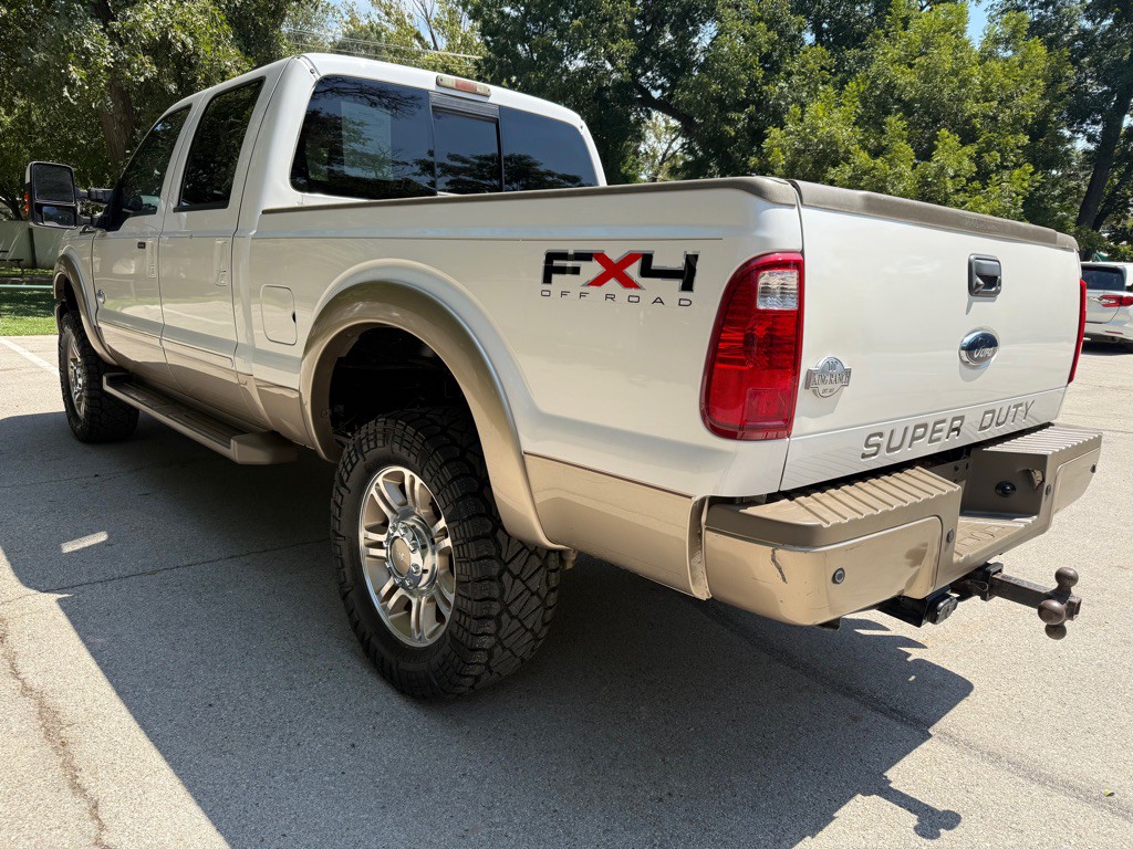 2011 Ford F-350 Image 13