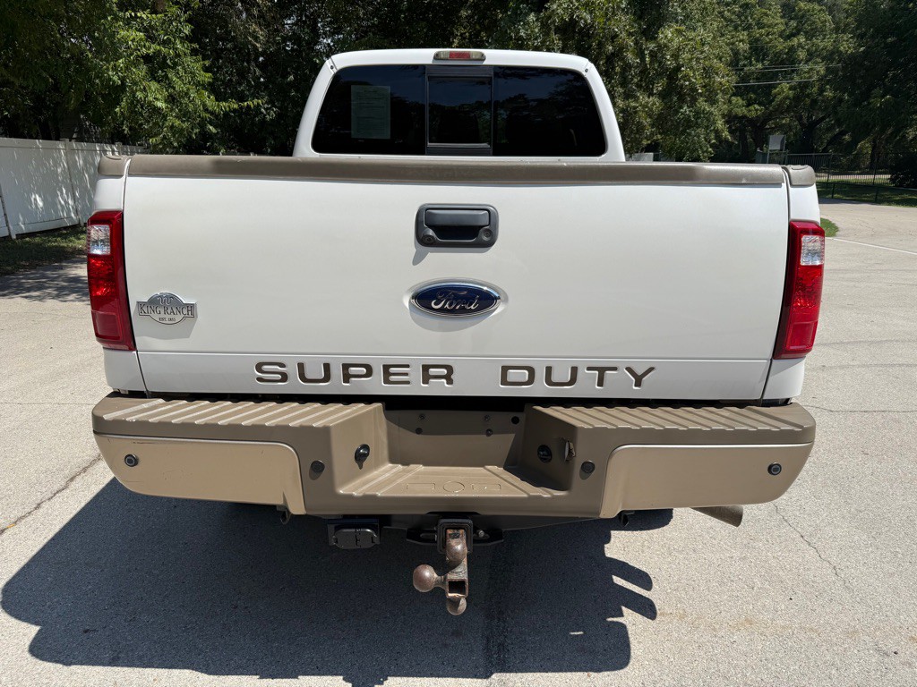 2011 Ford F-350 Image 16