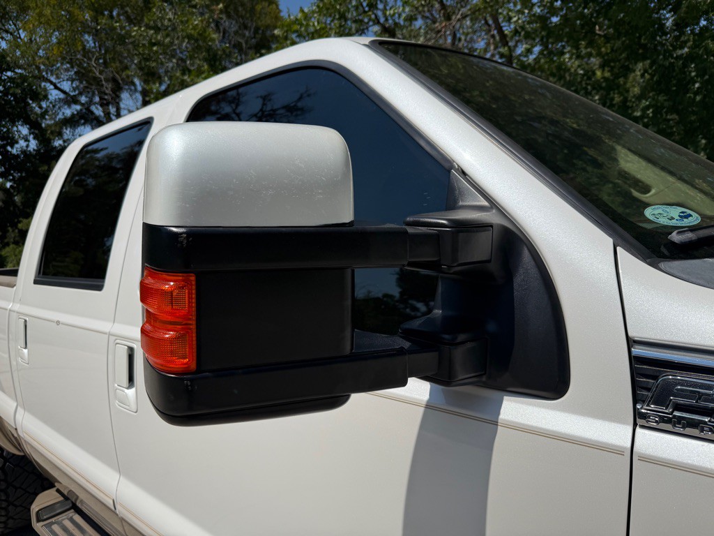 2011 Ford F-350 Image 21