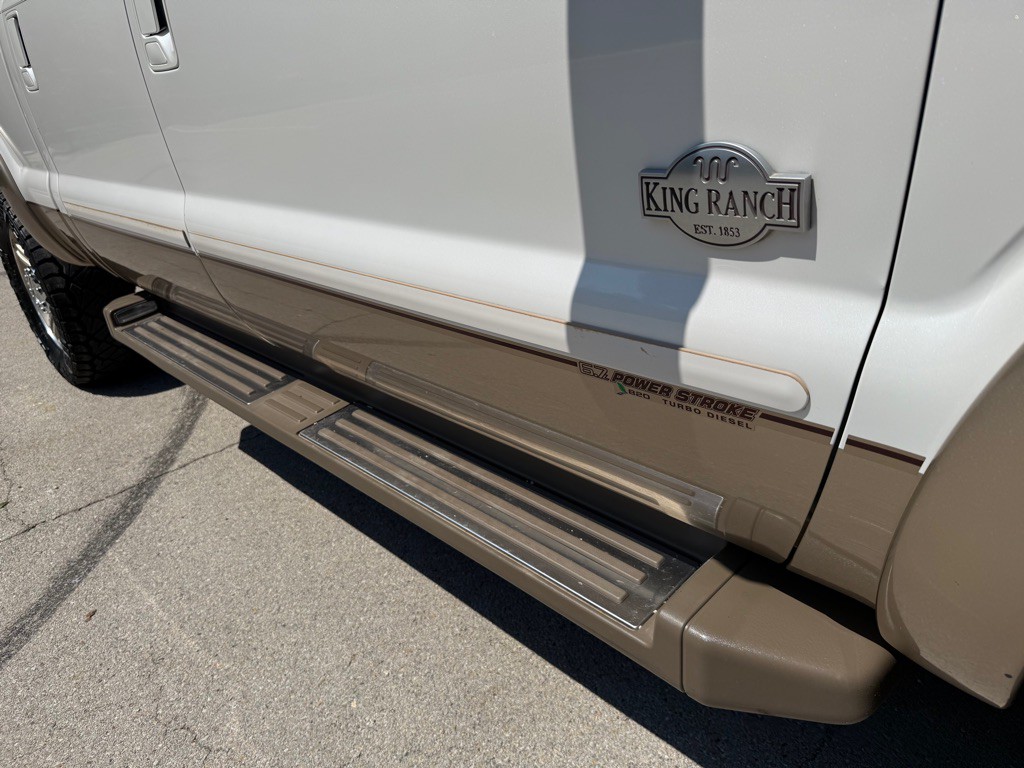 2011 Ford F-350 Image 23