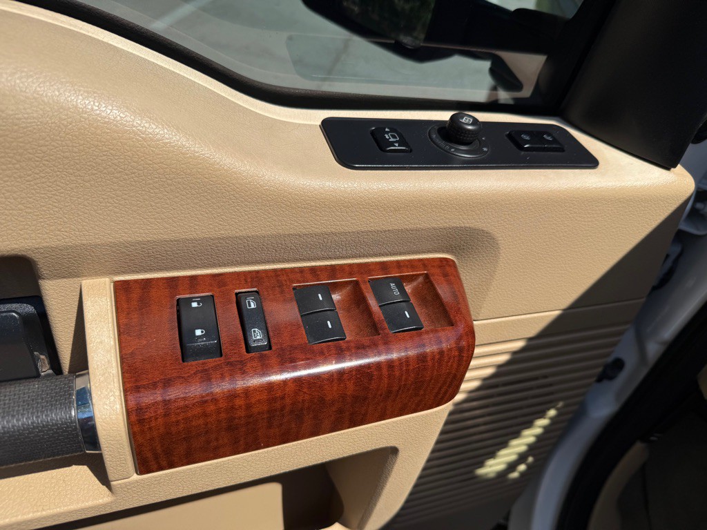 2011 Ford F-350 Image 27