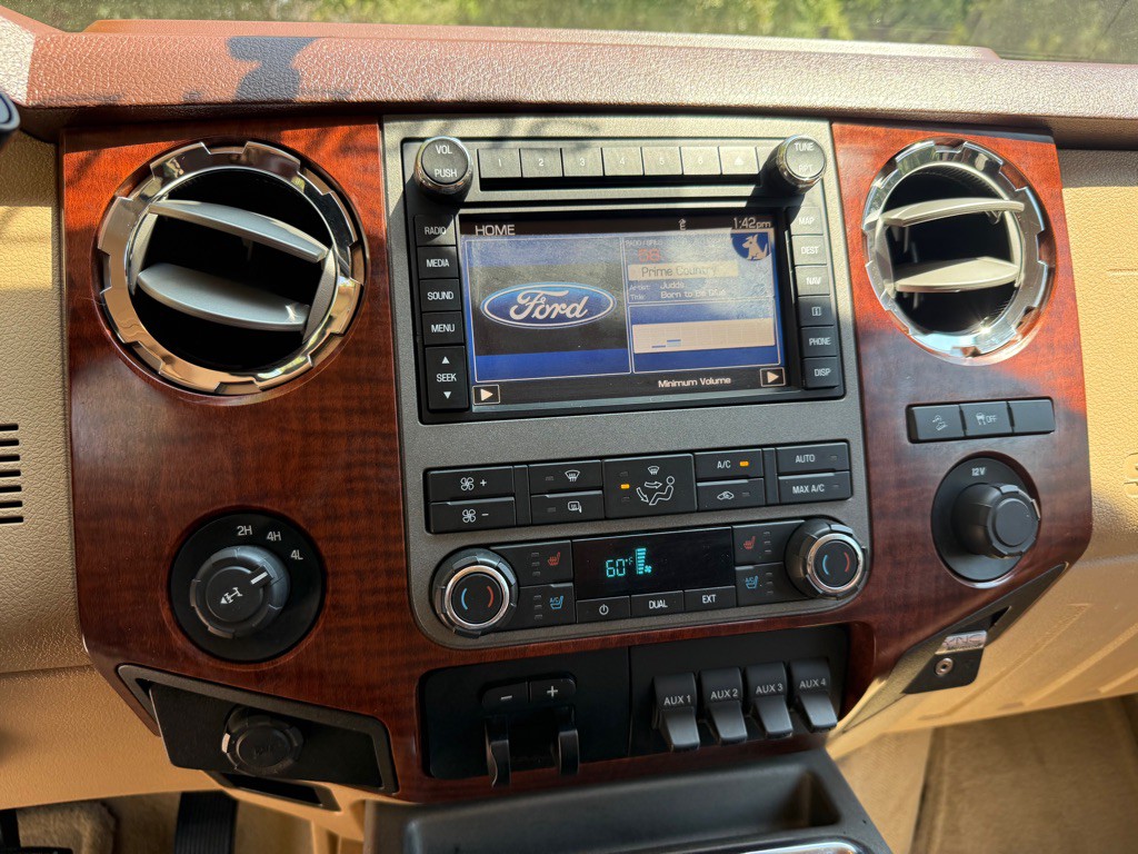2011 Ford F-350 Image 37