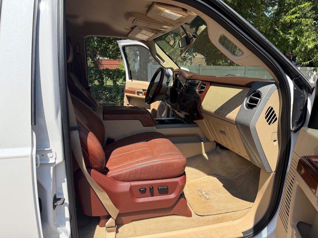 2011 Ford F-350 Image 46