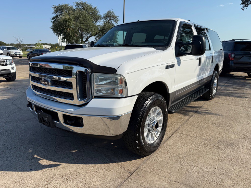 2005 Ford Excursion Image 3
