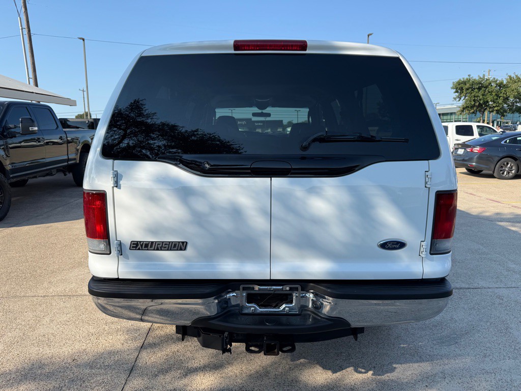 2005 Ford Excursion Image 6