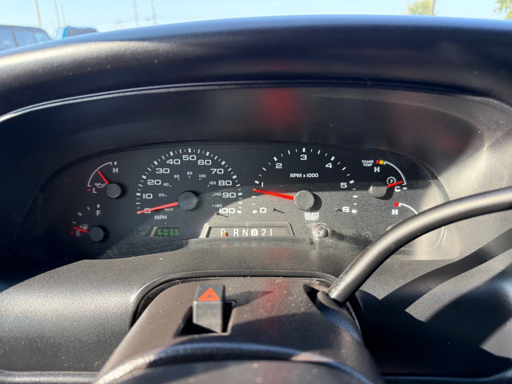 2005 Ford Excursion Image 29