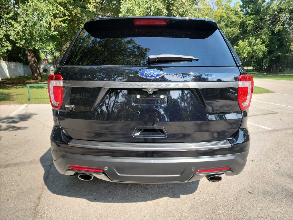 2018 Ford Explorer Image 8