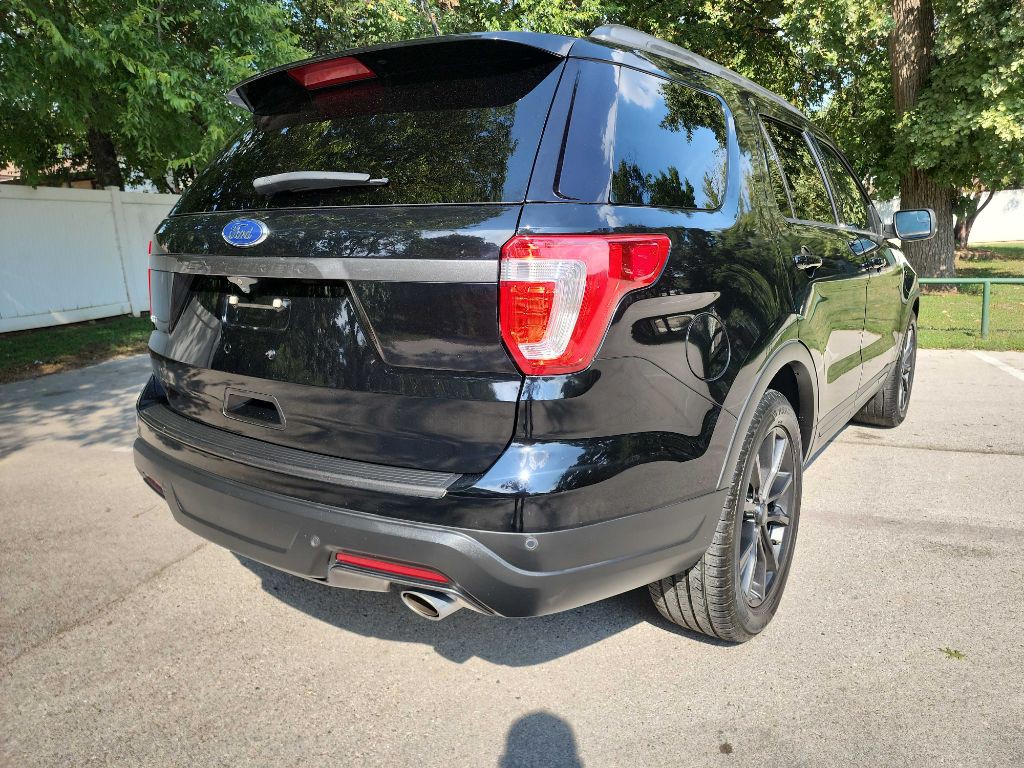 2018 Ford Explorer Image 9