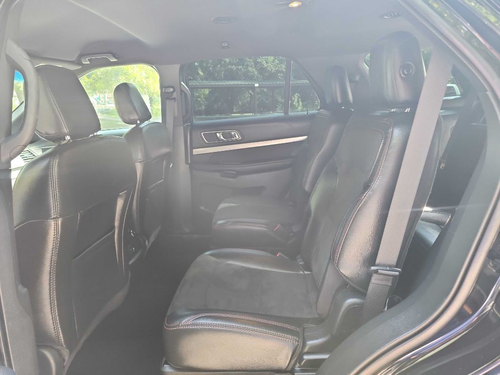 2018 Ford Explorer Image 30