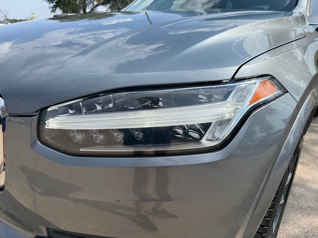 2018 Volvo XC90 Image 9
