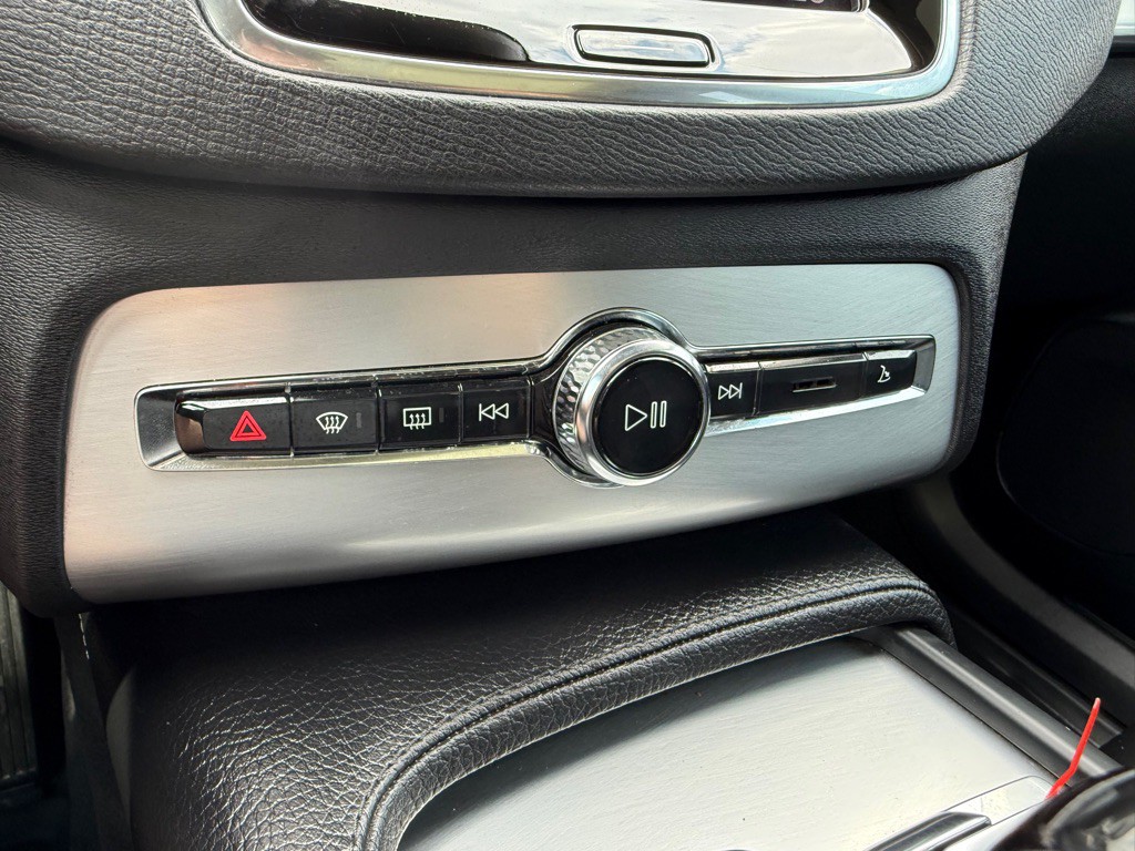 2018 Volvo XC90 Image 33