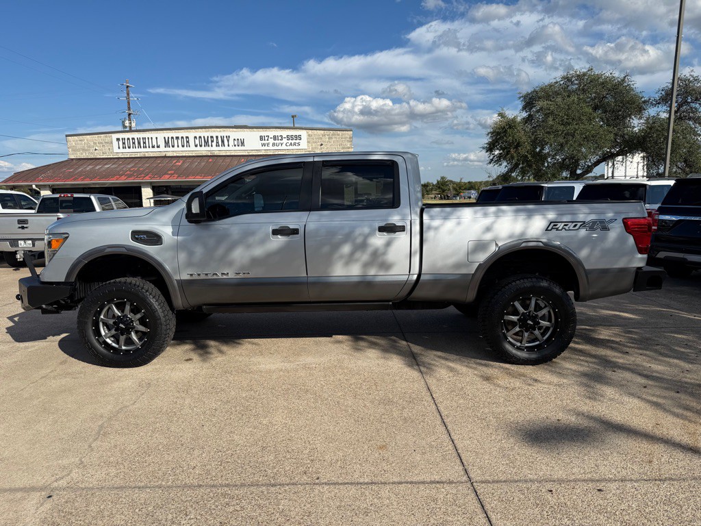 2016 Nissan Titan Image 4