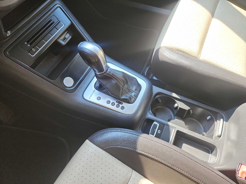 2016 Volkswagen Tiguan Image 24