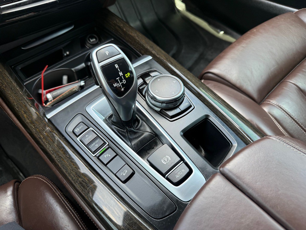 2015 BMW X5 Image 34