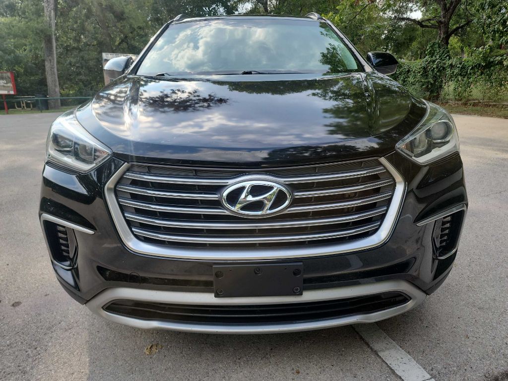 2019 Hyundai Santa Fe Image 2