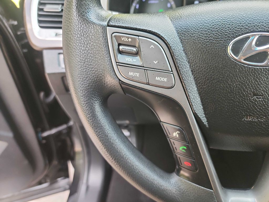 2019 Hyundai Santa Fe Image 17