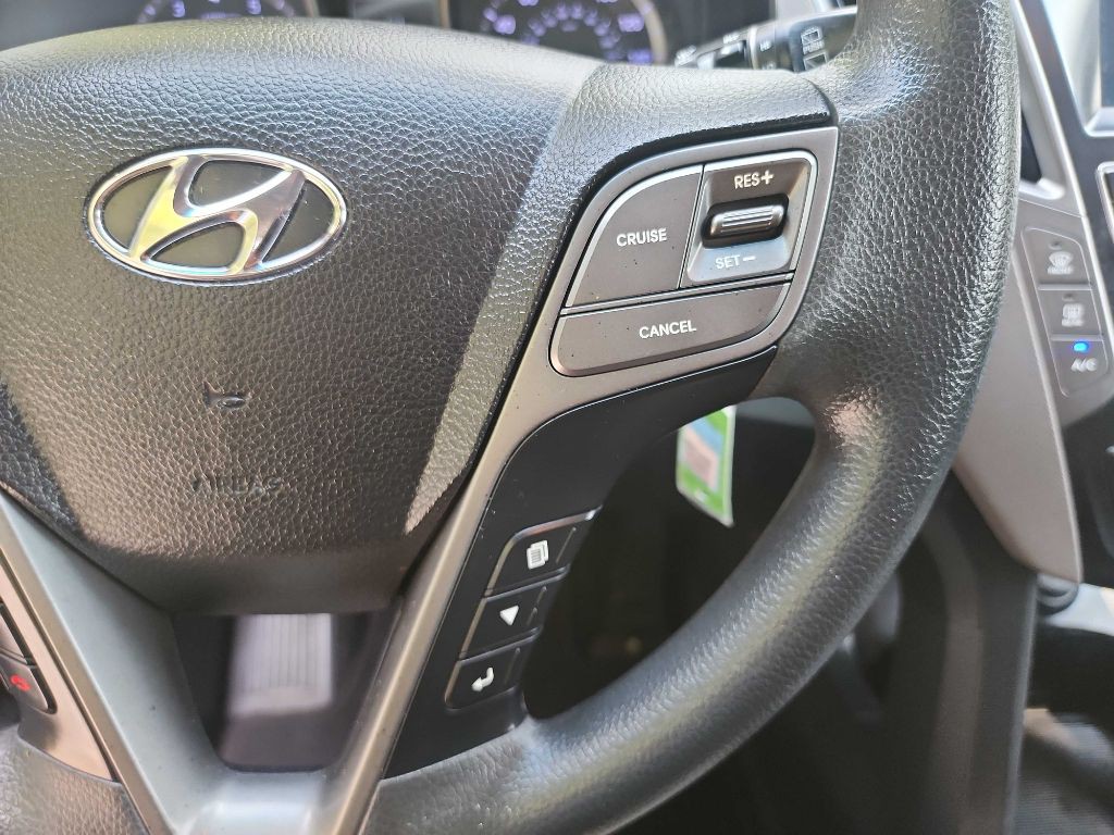 2019 Hyundai Santa Fe Image 18