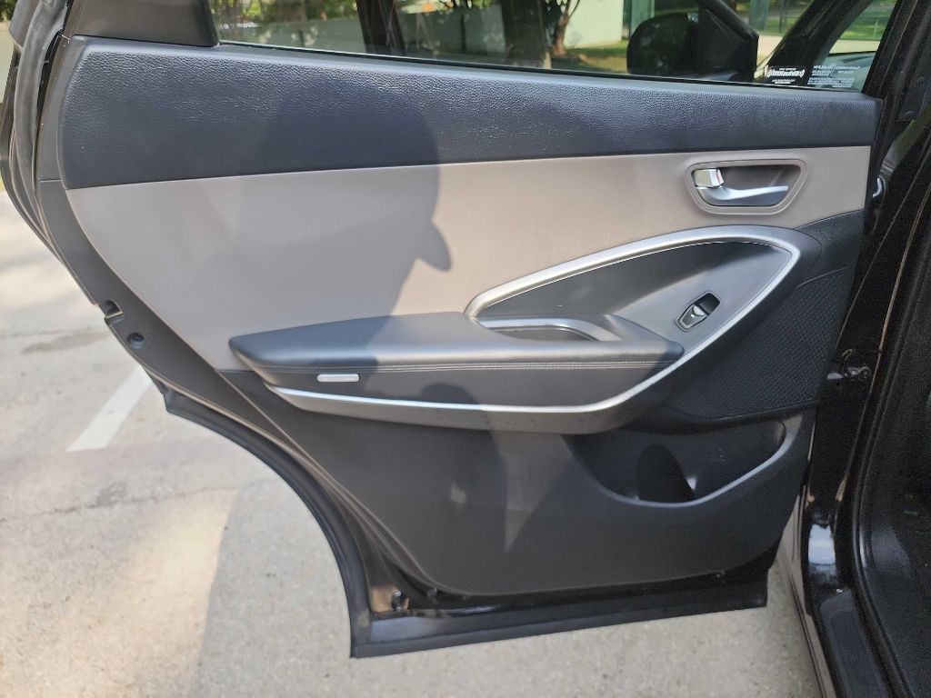 2019 Hyundai Santa Fe Image 25